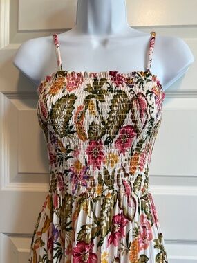 ANGIE NWT Maxi Floral Smocked Dress Size Small See Note!